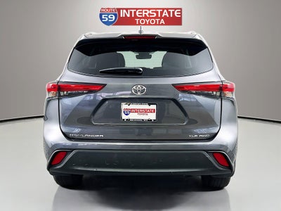 2023 Toyota Highlander Base