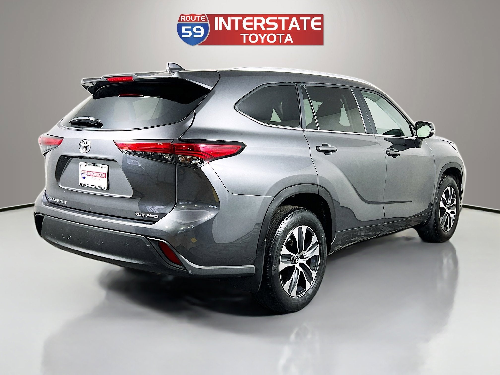 2023 Toyota Highlander Base