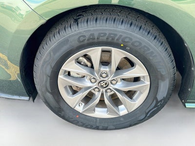 2024 Toyota Sienna LE