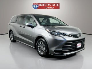 2026 Toyota Sienna LE
