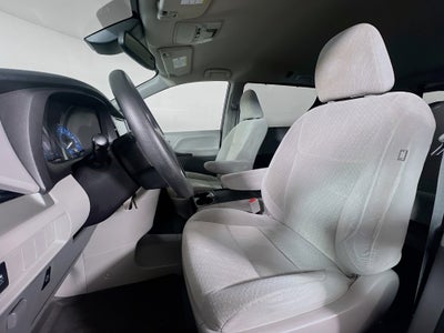 2020 Toyota Sienna Base