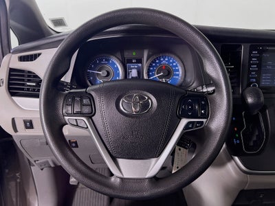 2020 Toyota Sienna Base