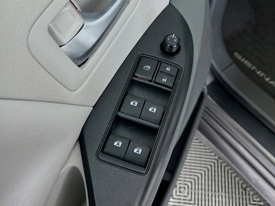 2020 Toyota Sienna Base