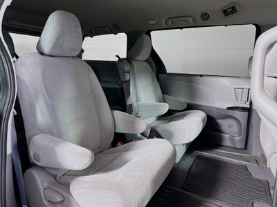 2020 Toyota Sienna Base