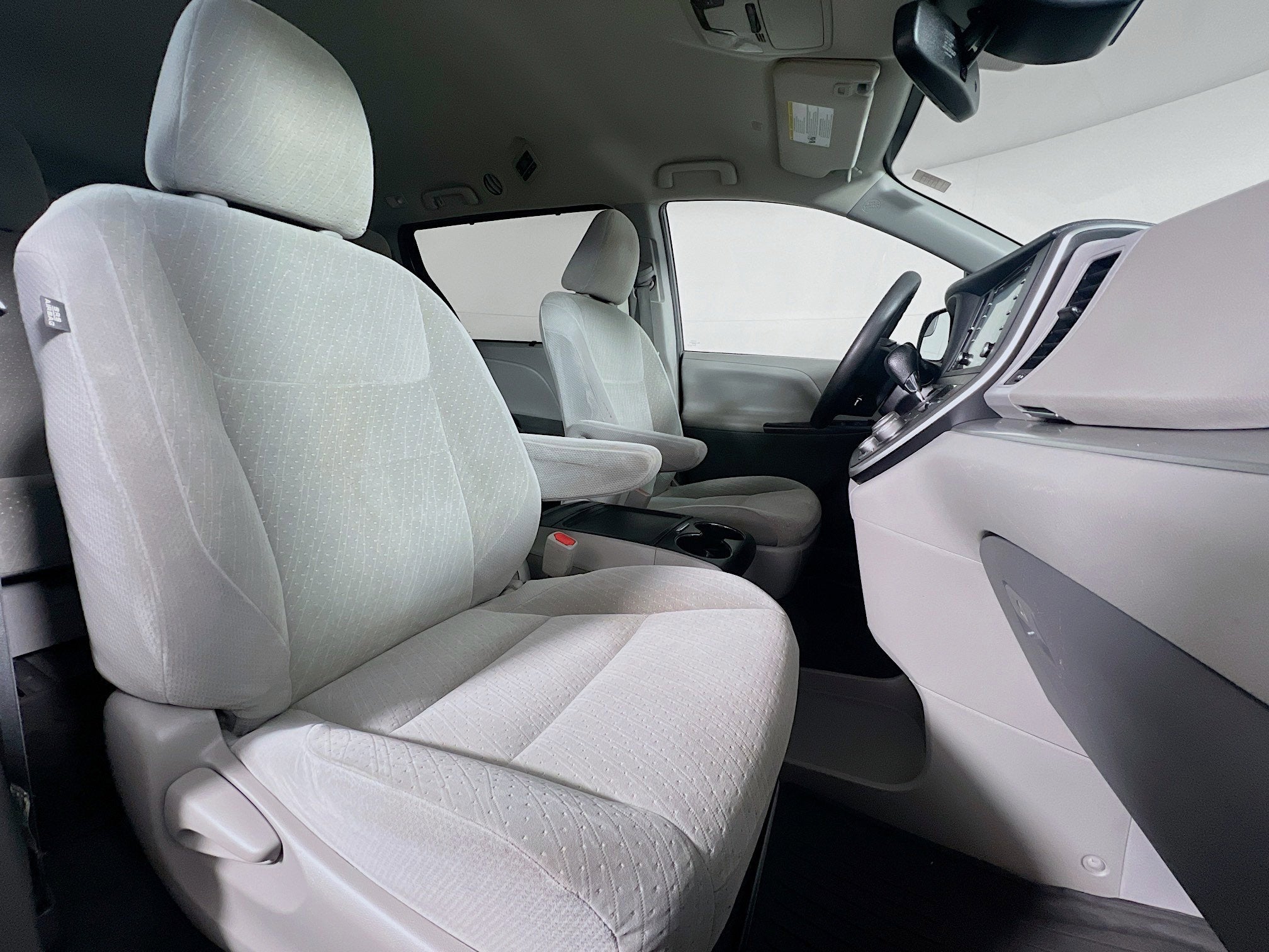 2020 Toyota Sienna Base