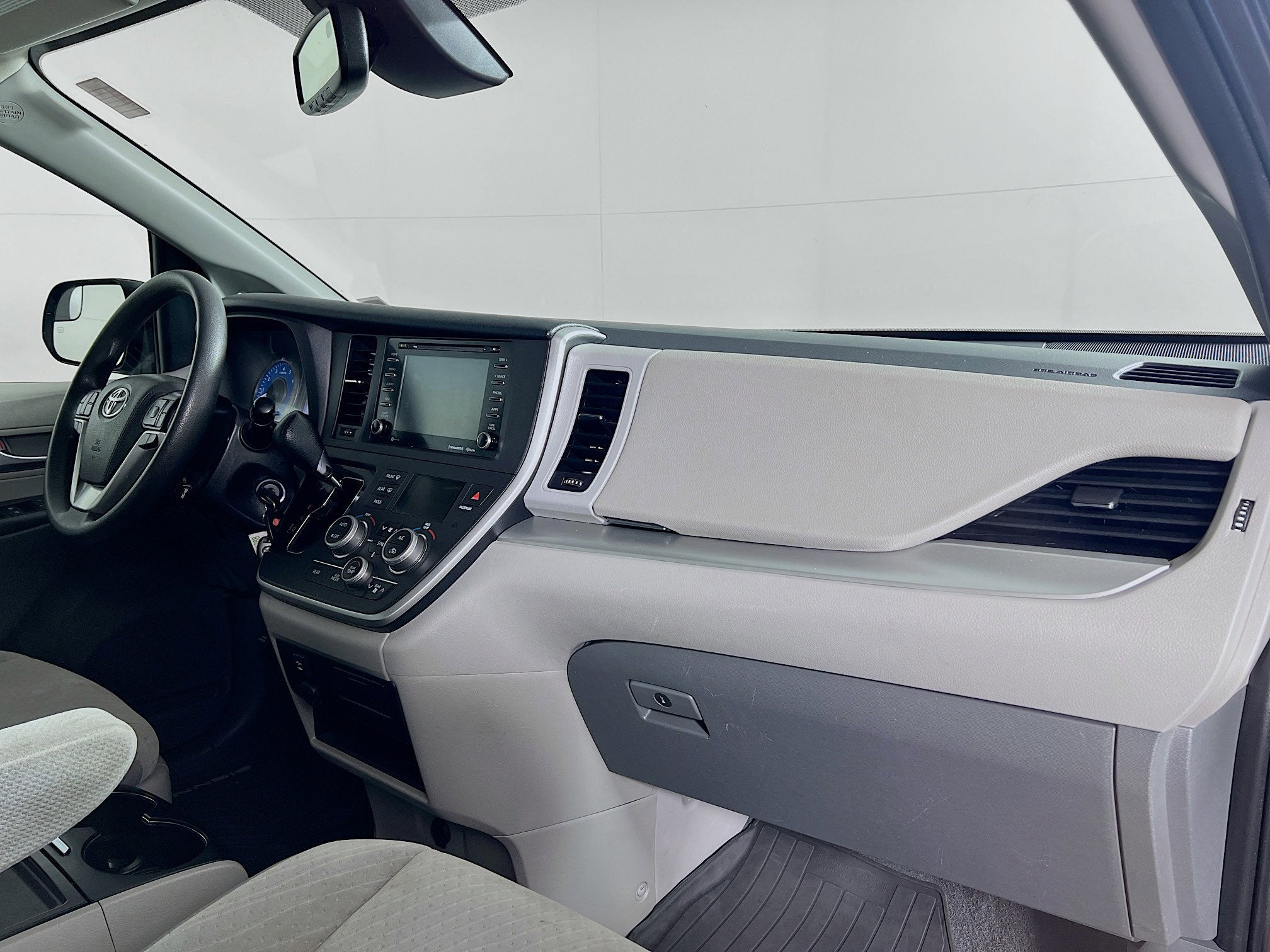 2020 Toyota Sienna Base