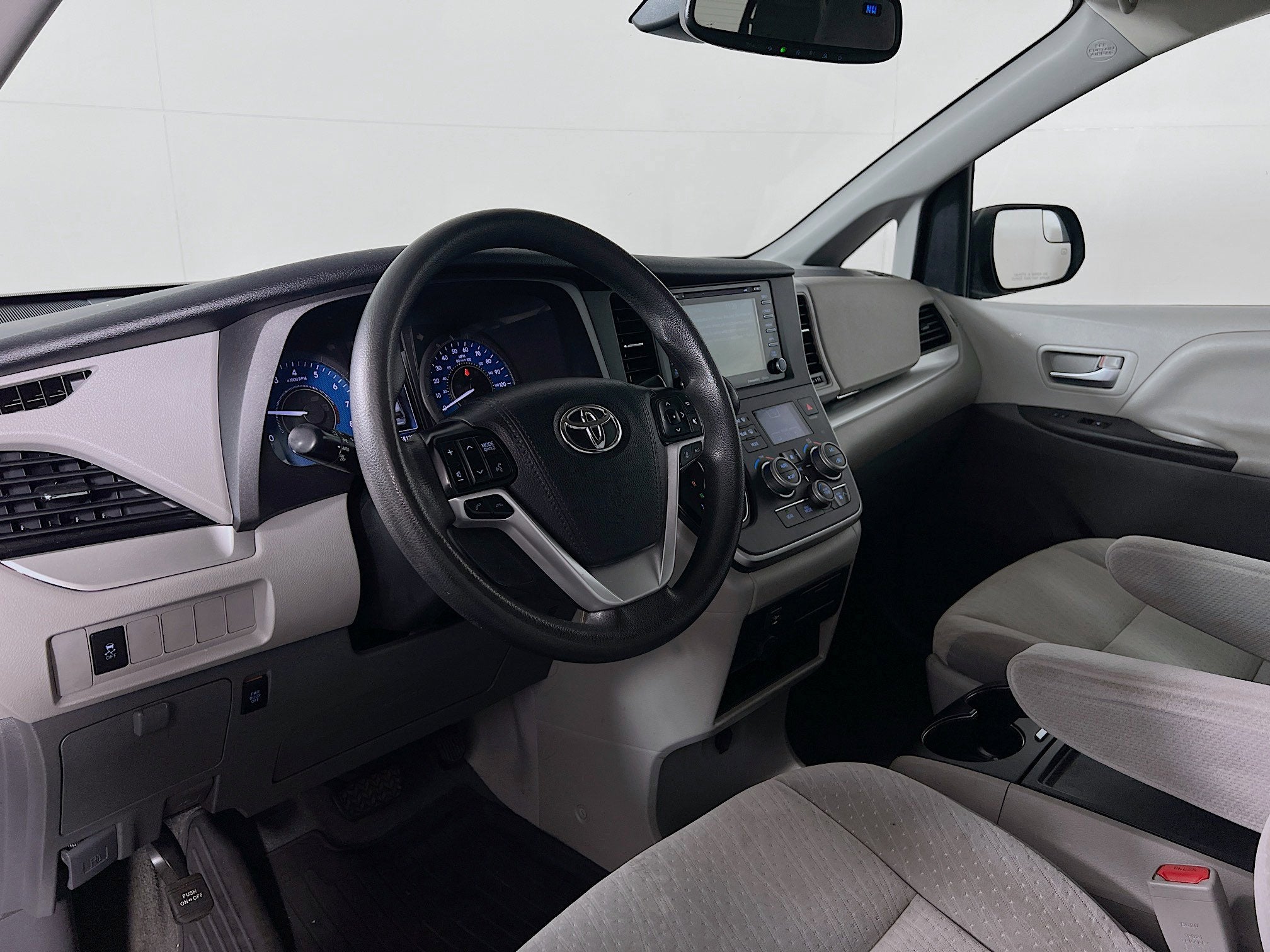2020 Toyota Sienna Base