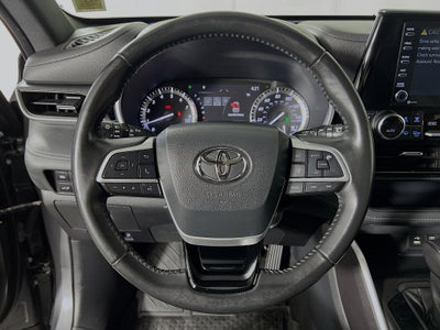 2022 Toyota Highlander XSE