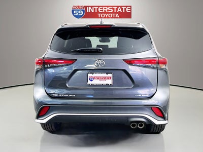 2022 Toyota Highlander XSE