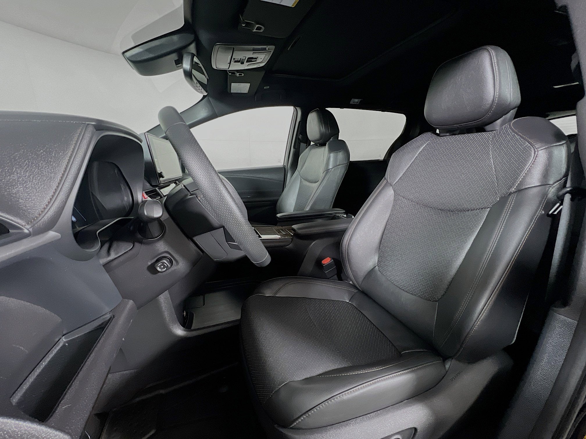 2025 Toyota Sienna Limited