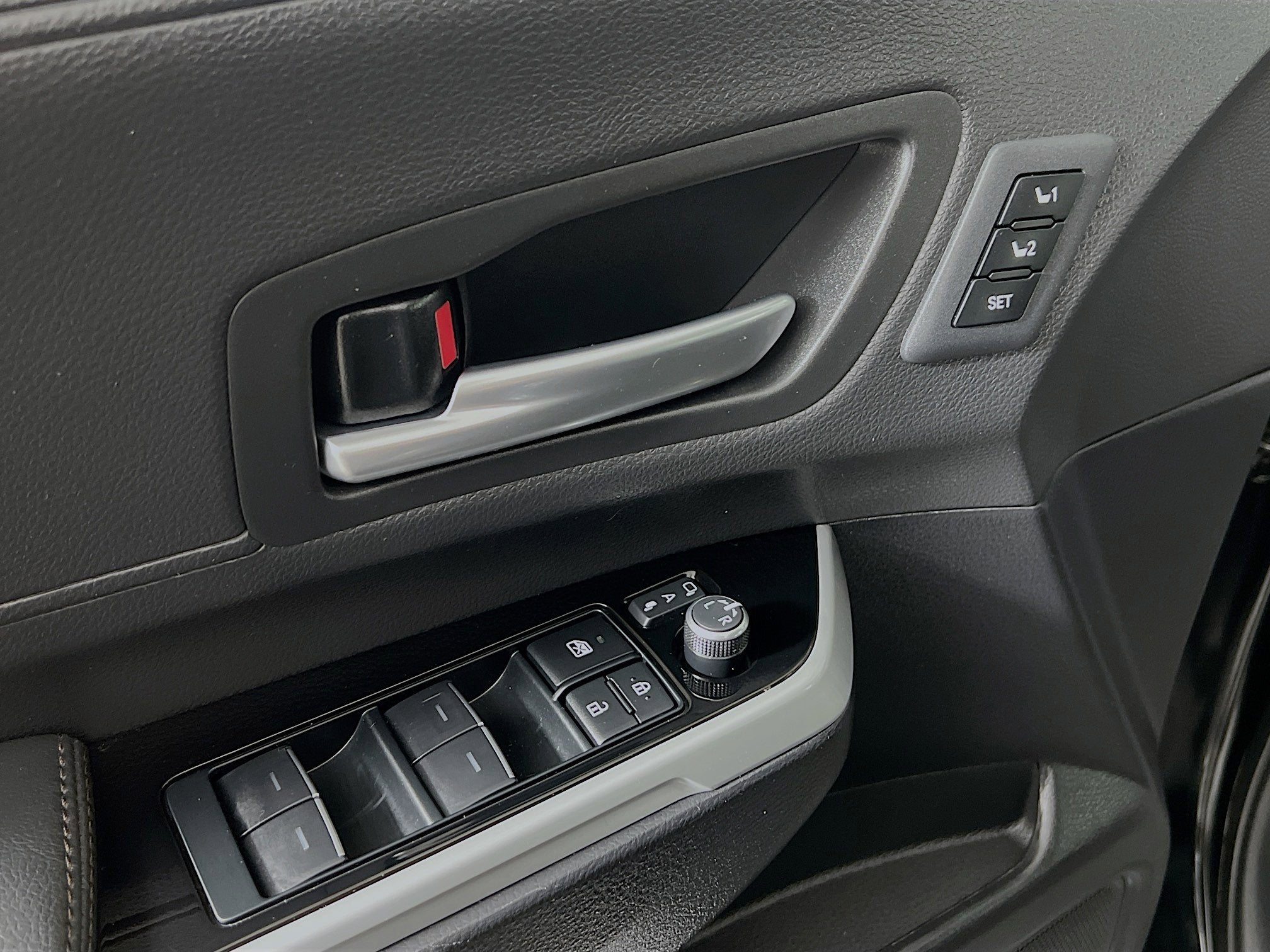 2025 Toyota Sienna Limited