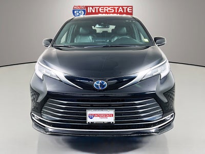 2025 Toyota Sienna Limited