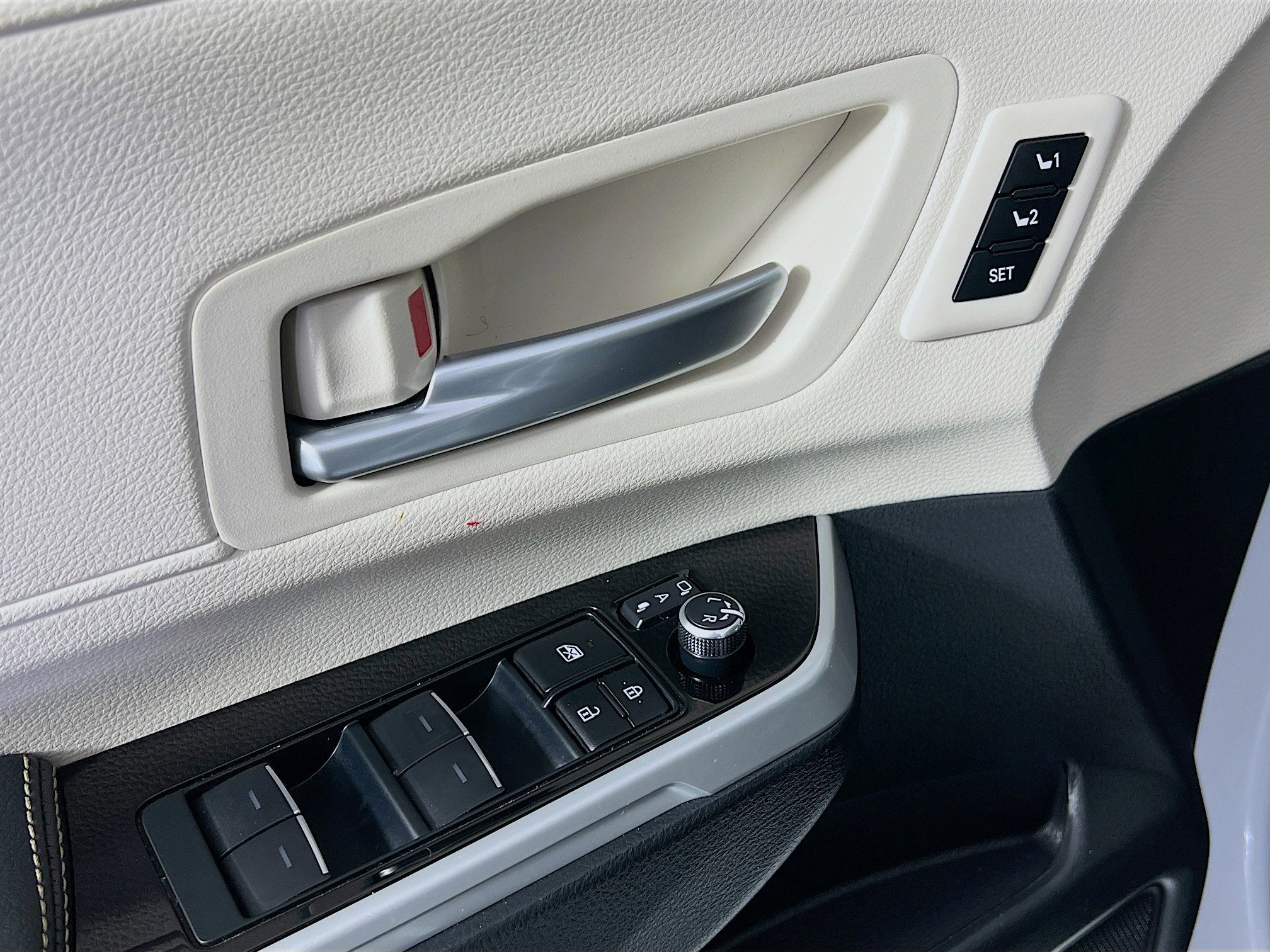 2025 Toyota Sienna Limited