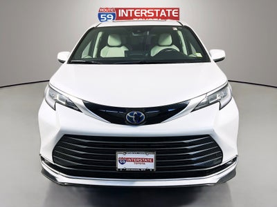 2025 Toyota Sienna Limited
