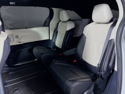 2025 Toyota Sienna Limited