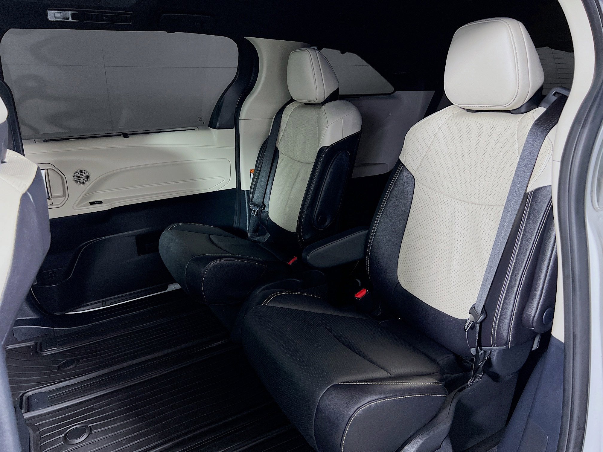 2025 Toyota Sienna Limited