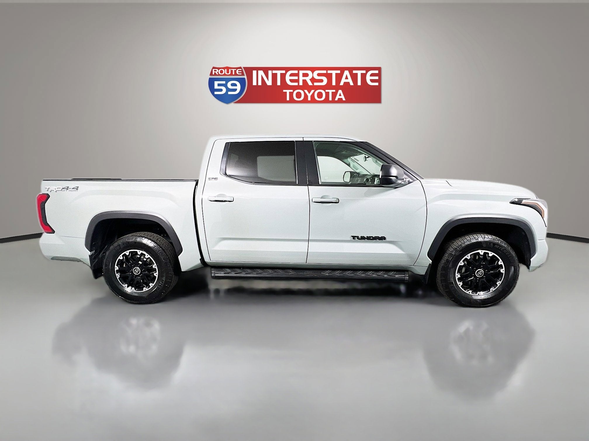 2024 Toyota Tundra 4WD SR5