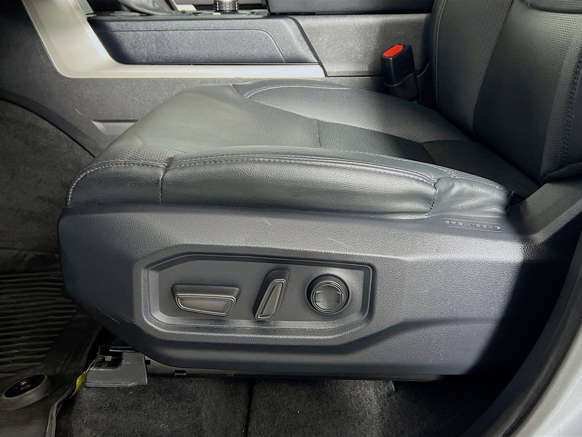 2025 Toyota Tundra 4WD SR5