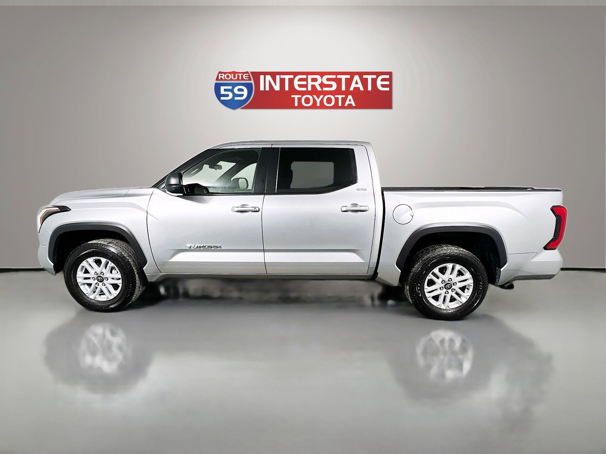 2025 Toyota Tundra 4WD SR5