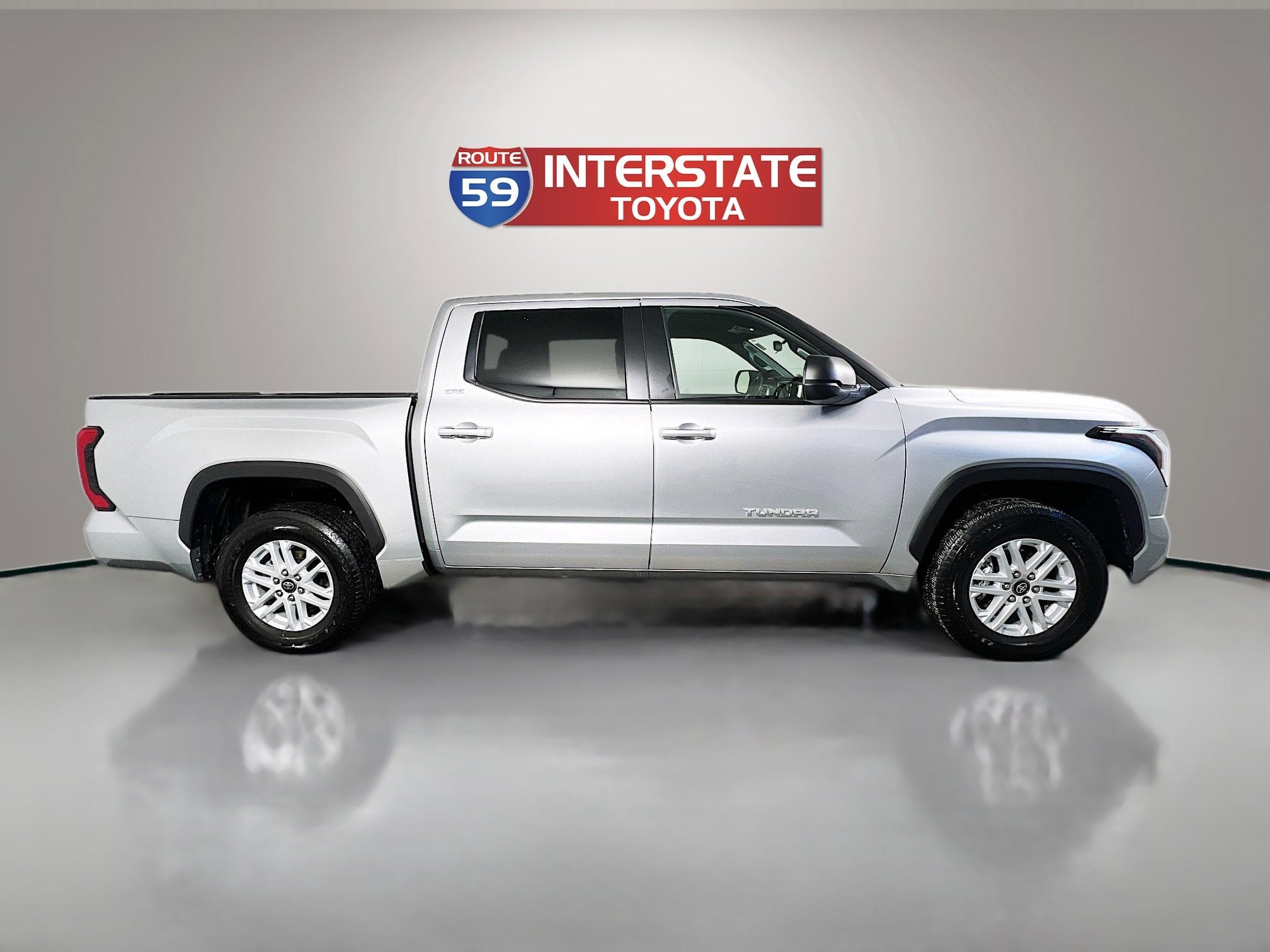 2025 Toyota Tundra 4WD SR5