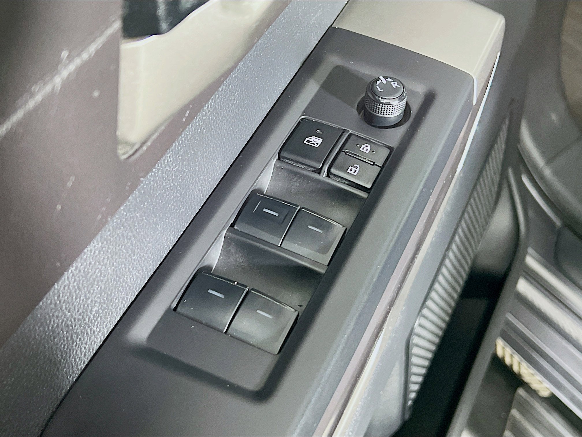 2023 Toyota Tundra 4WD SR5