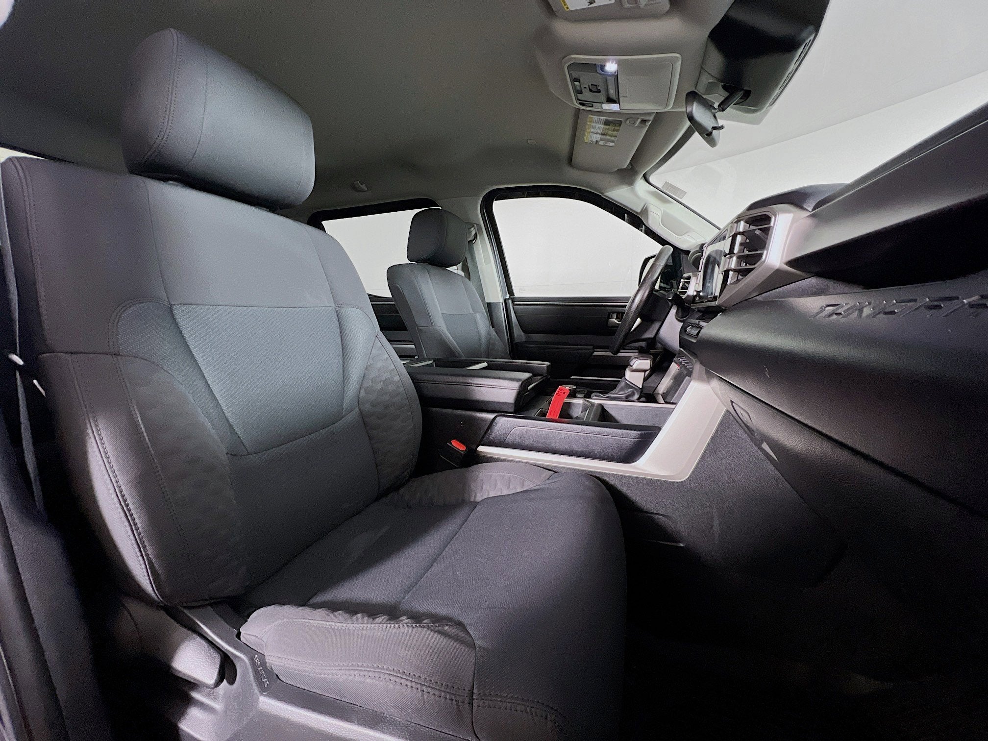 2023 Toyota Tundra 4WD SR5