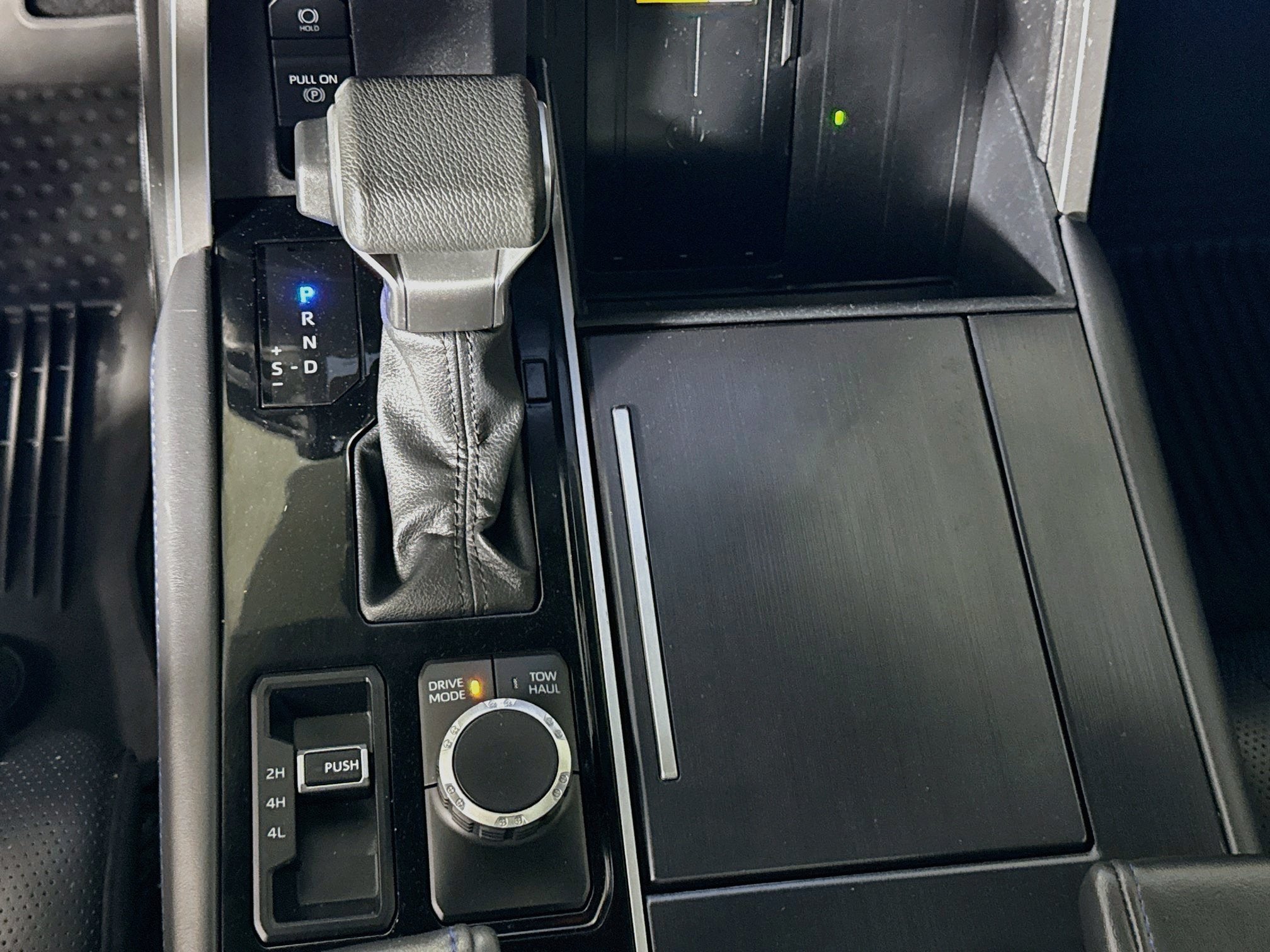 2024 Toyota Tundra Platinum - Photo 18