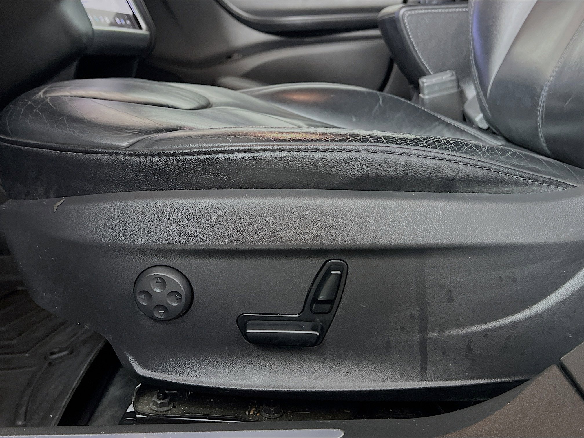 2015 Tesla Model S Base