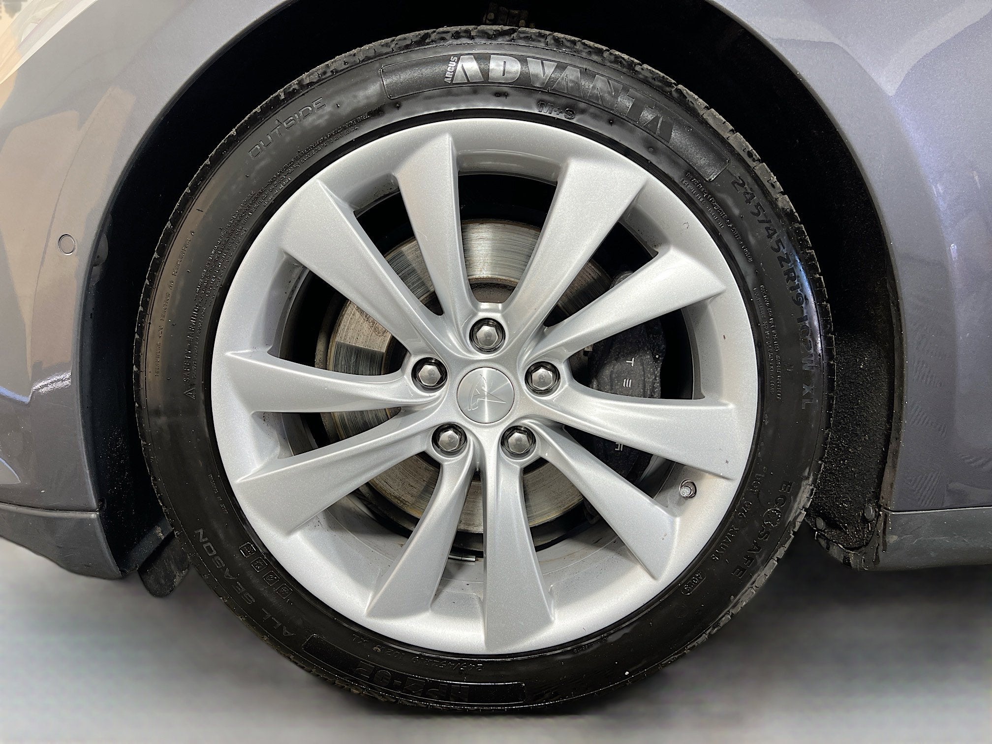 2015 Tesla Model S Base