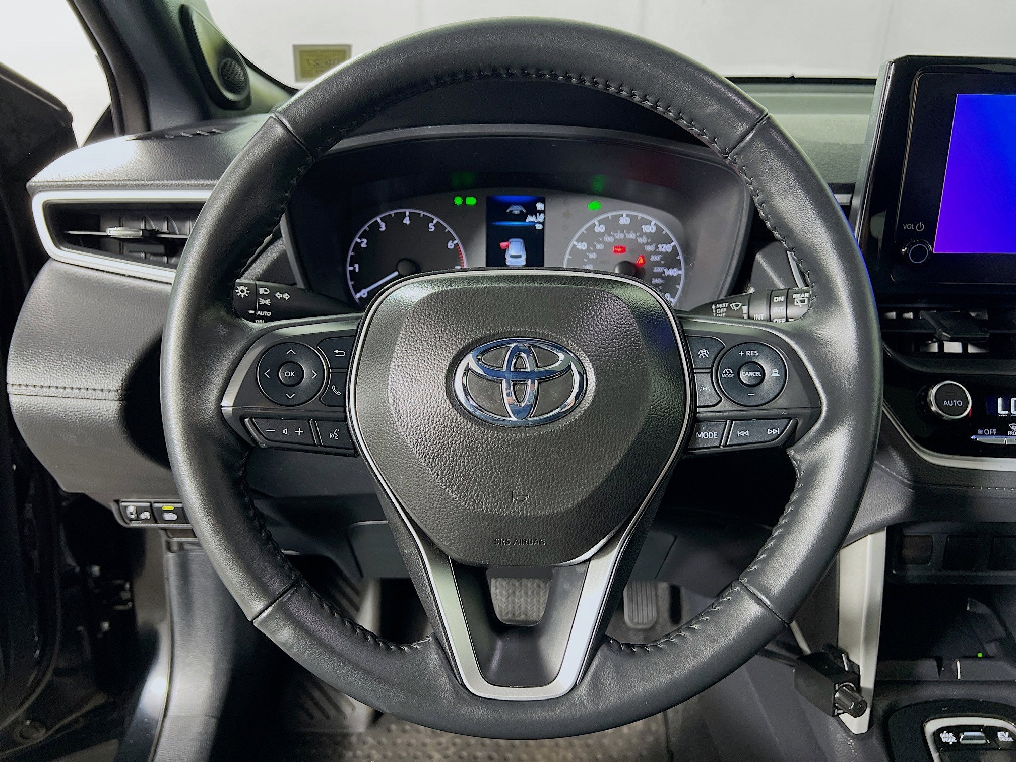 2024 Toyota Corolla Cross Hybrid SE