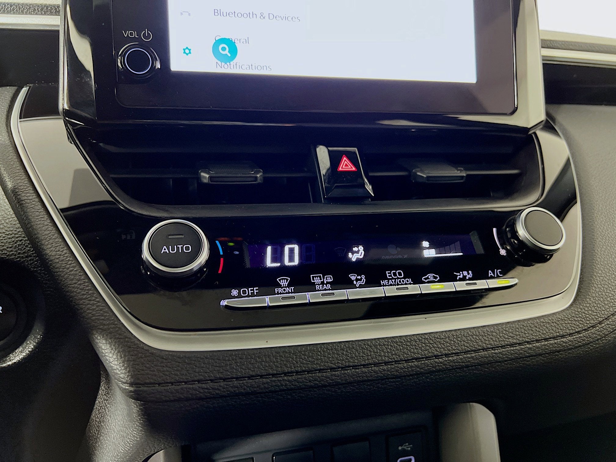 2024 Toyota Corolla Cross Hybrid SE