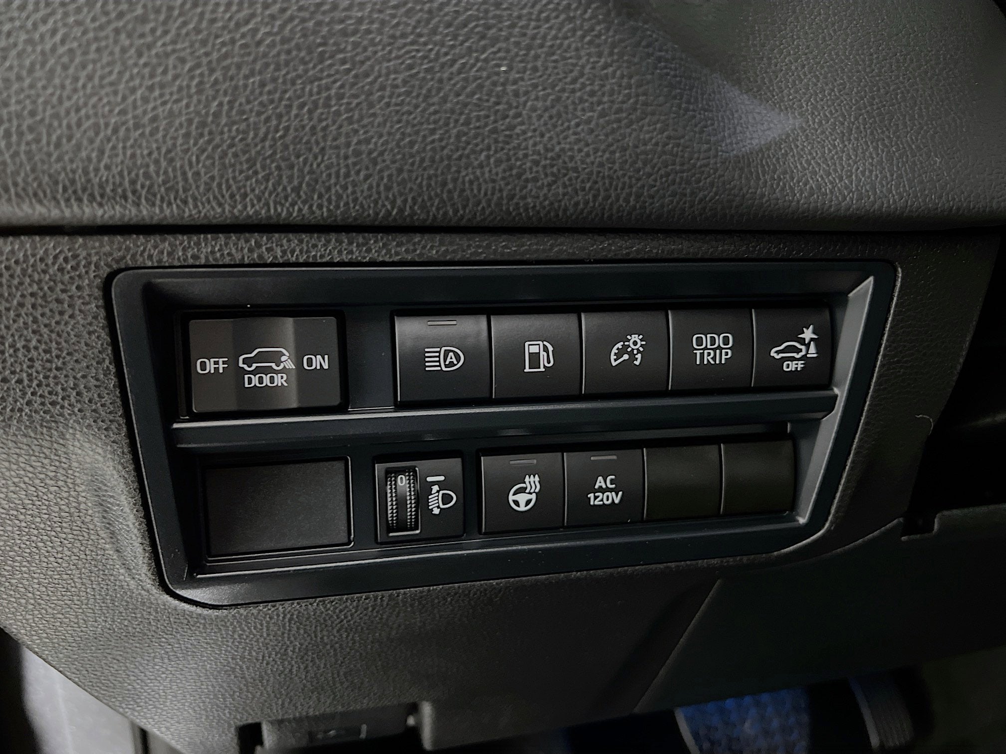 2024 Toyota Sequoia Base