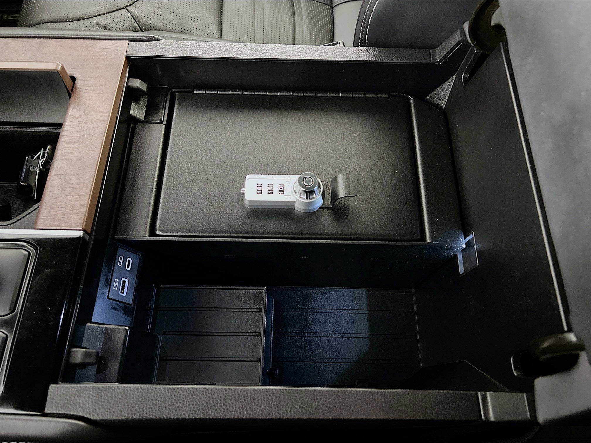 2025 Toyota Sequoia Base