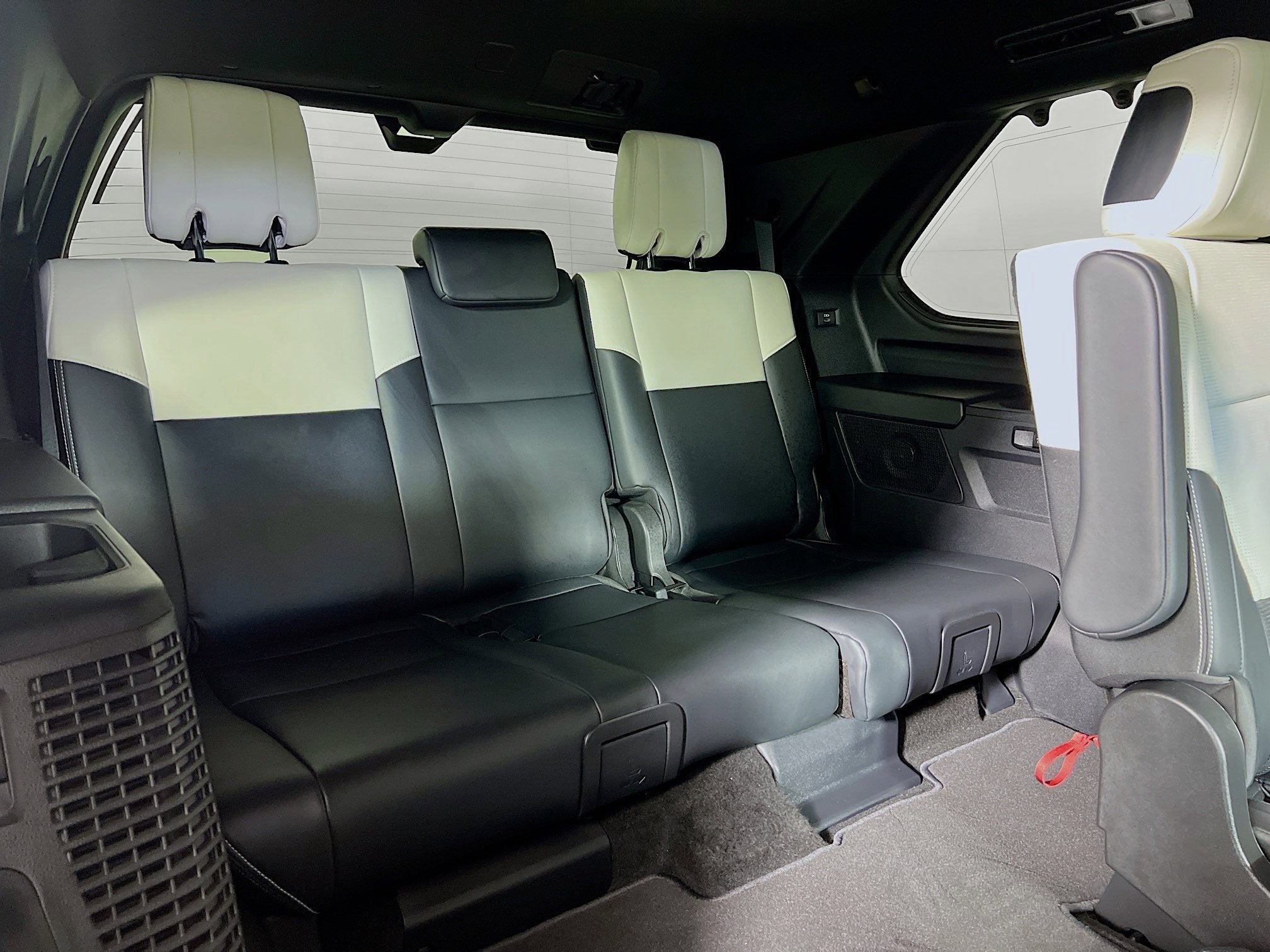 2025 Toyota Sequoia Base