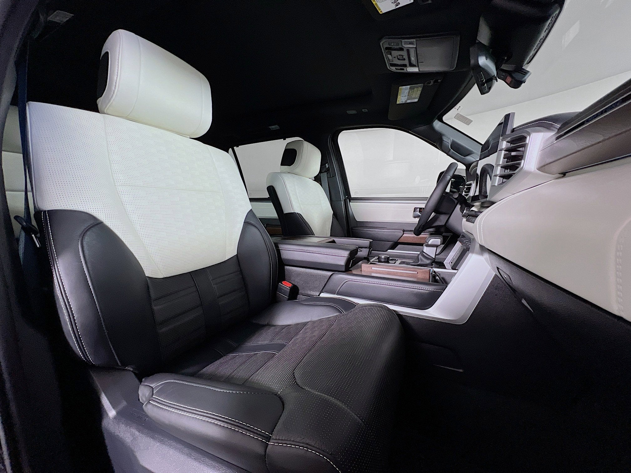 2025 Toyota Sequoia Base