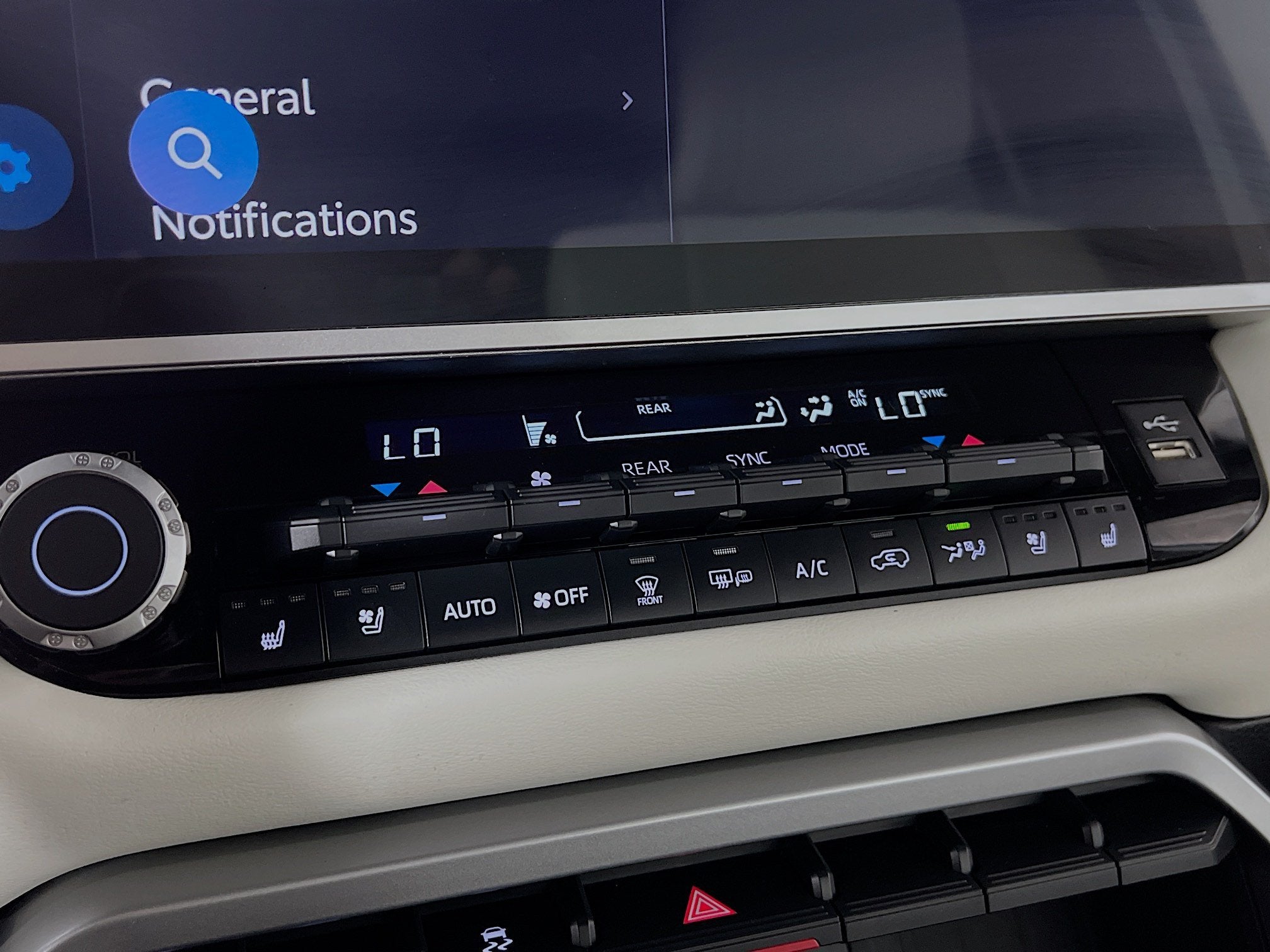 2025 Toyota Sequoia Base
