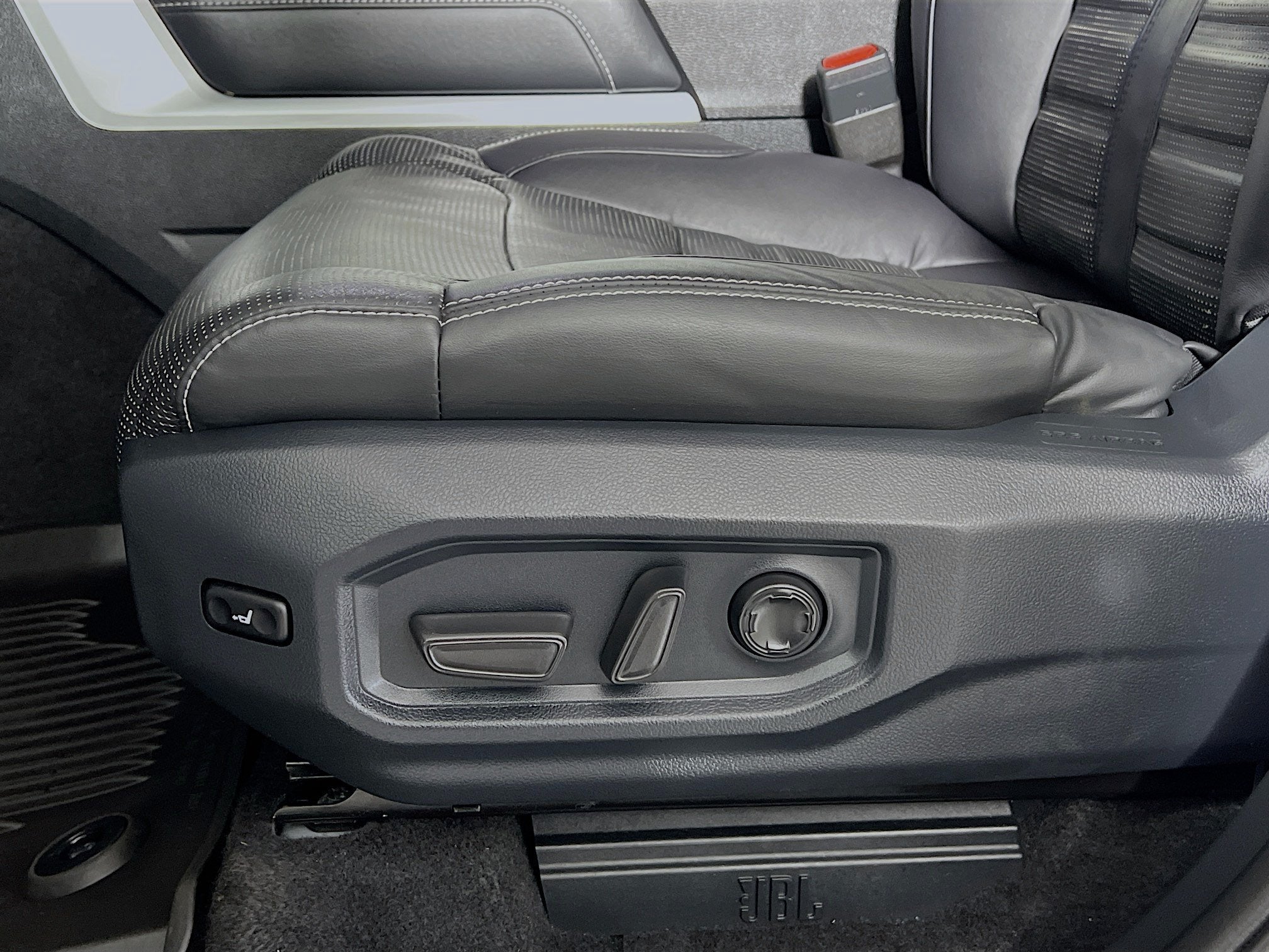 2025 Toyota Sequoia Base