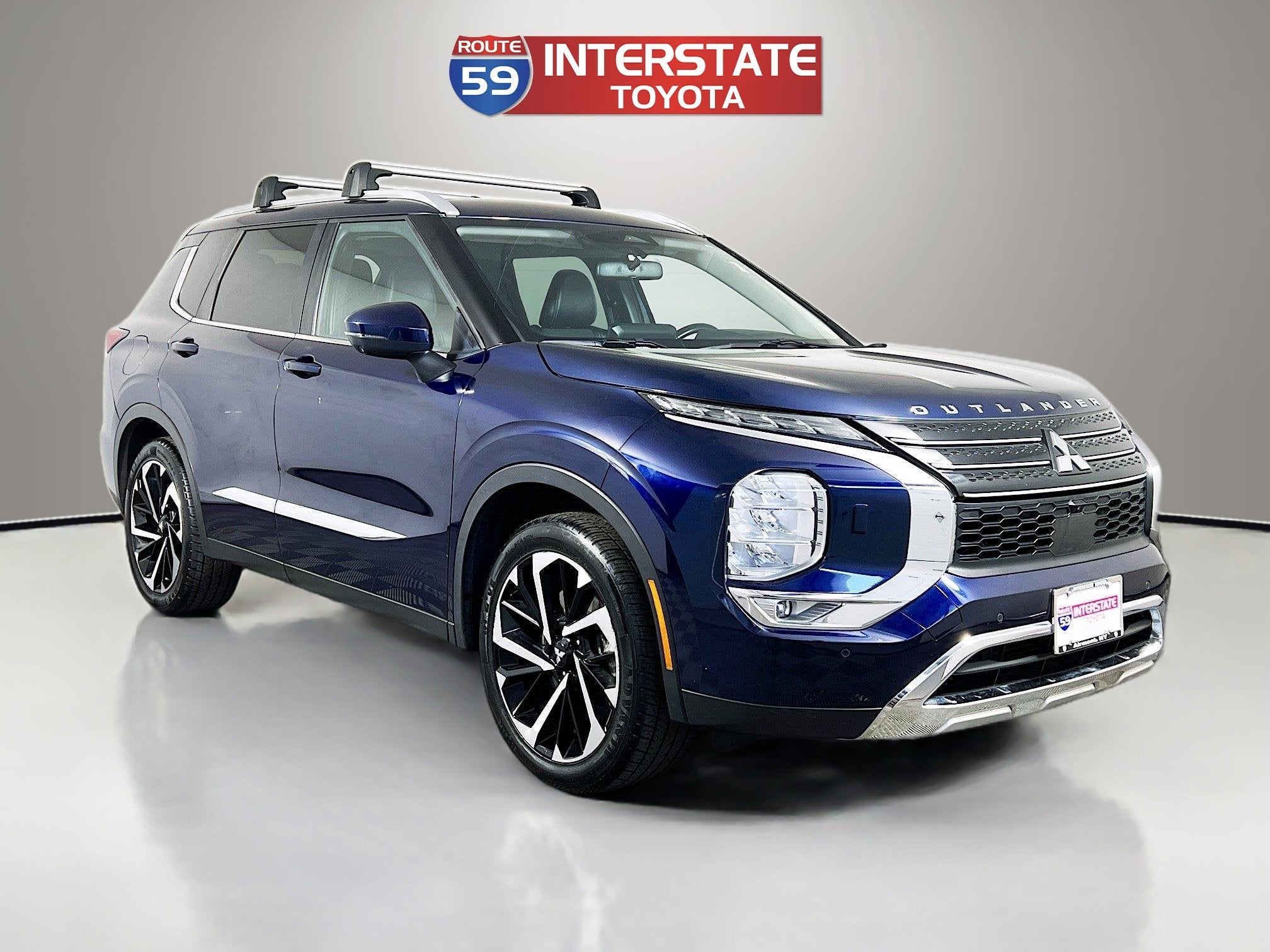 2022 Mitsubishi Outlander Base