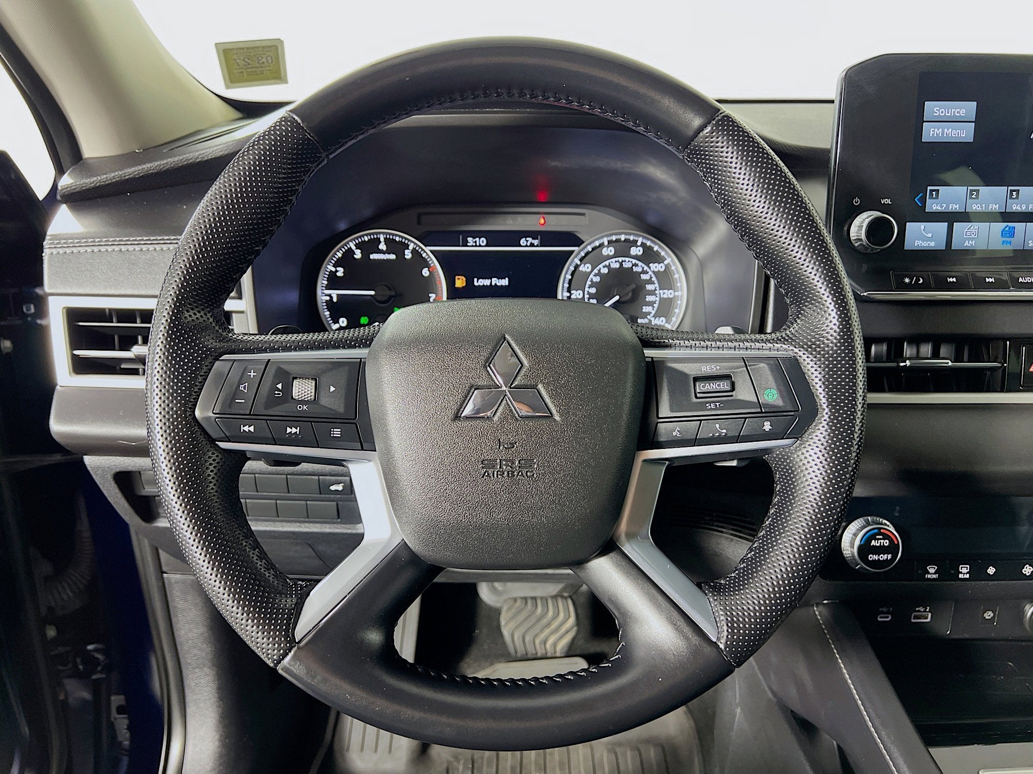 2022 Mitsubishi Outlander Base