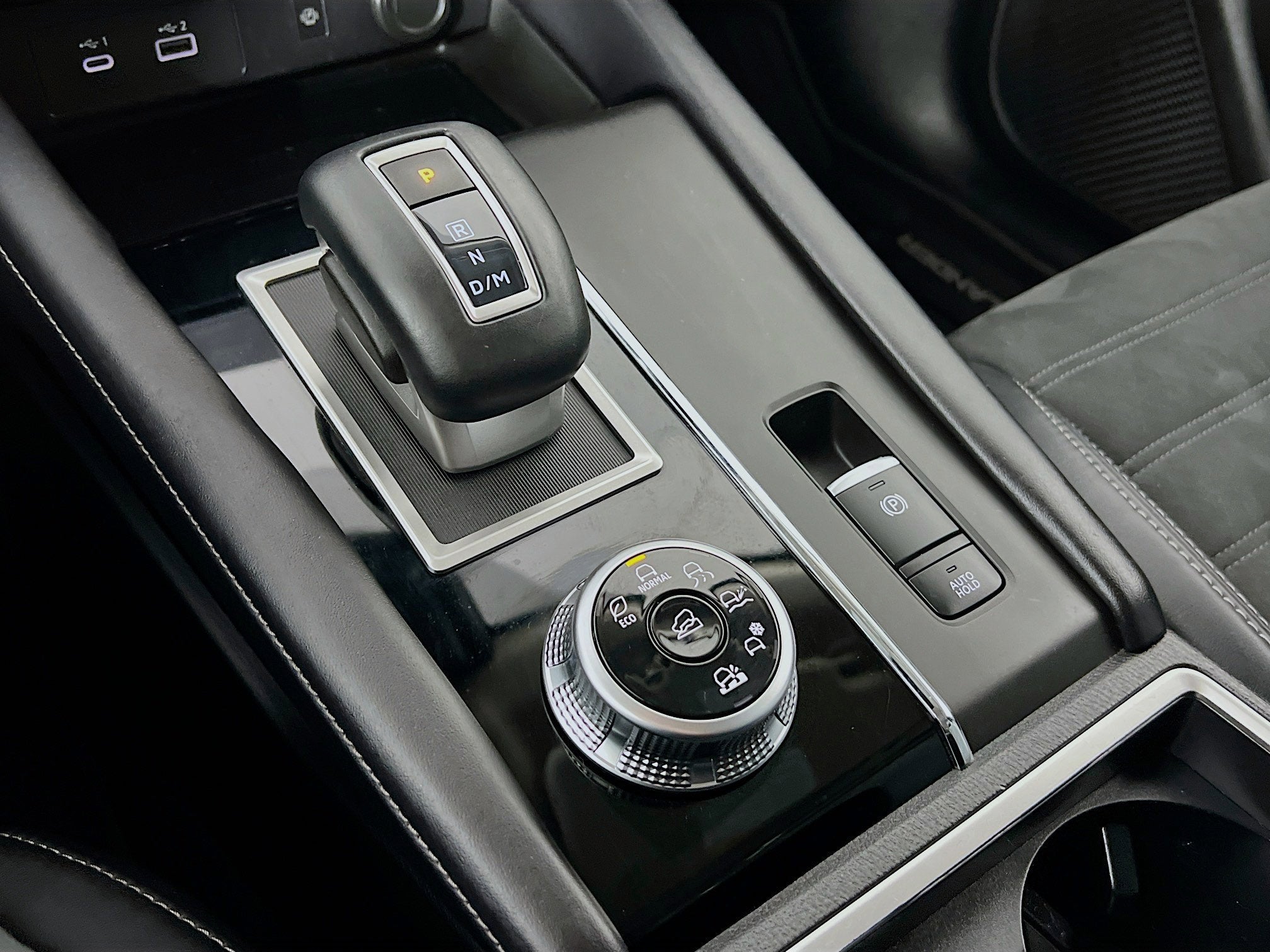 2022 Mitsubishi Outlander Base