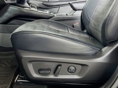 2022 Mitsubishi Outlander Base