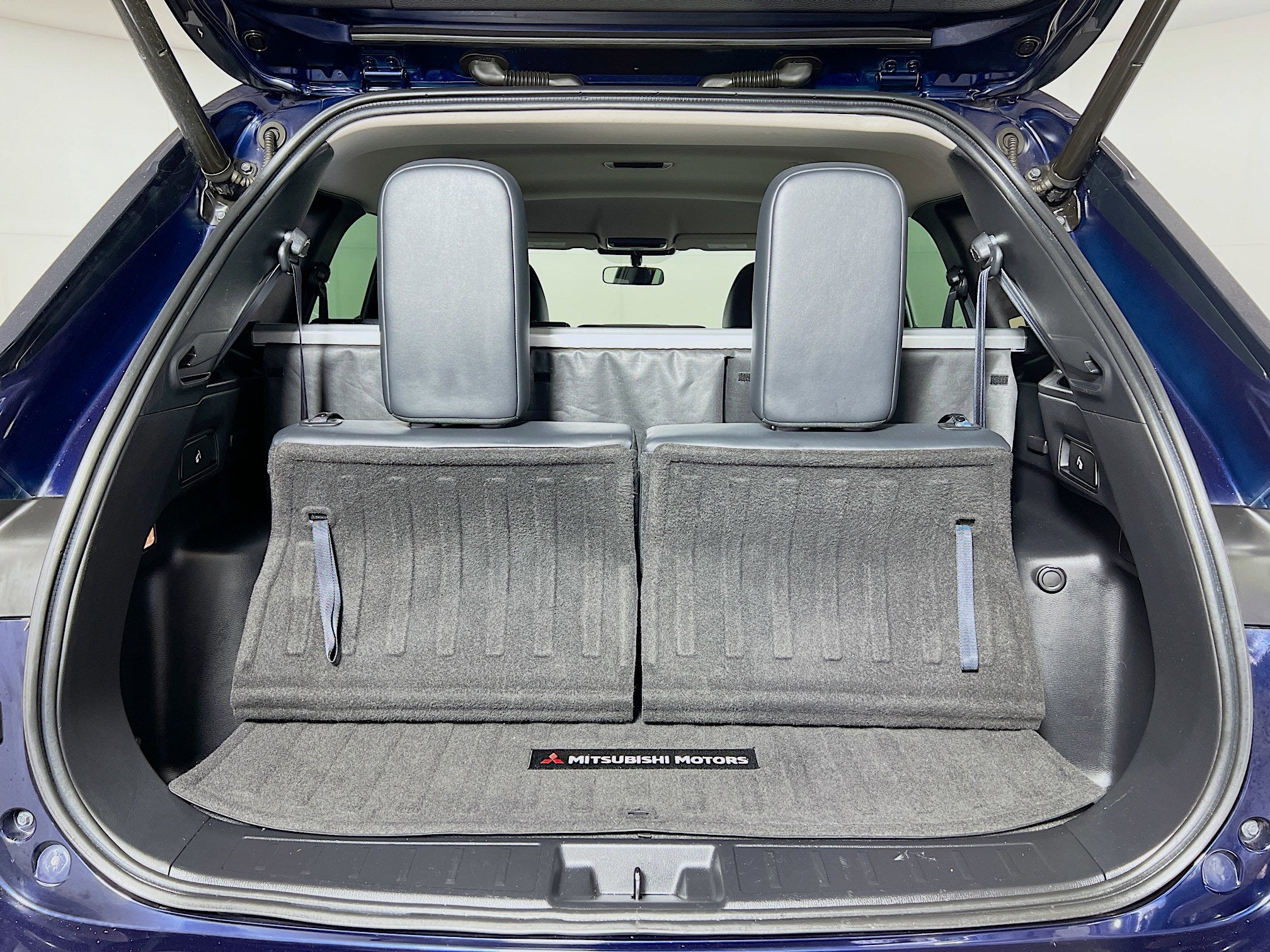 2022 Mitsubishi Outlander Base