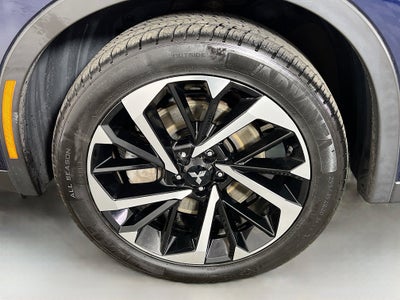 2022 Mitsubishi Outlander Base