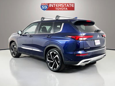 2022 Mitsubishi Outlander Base