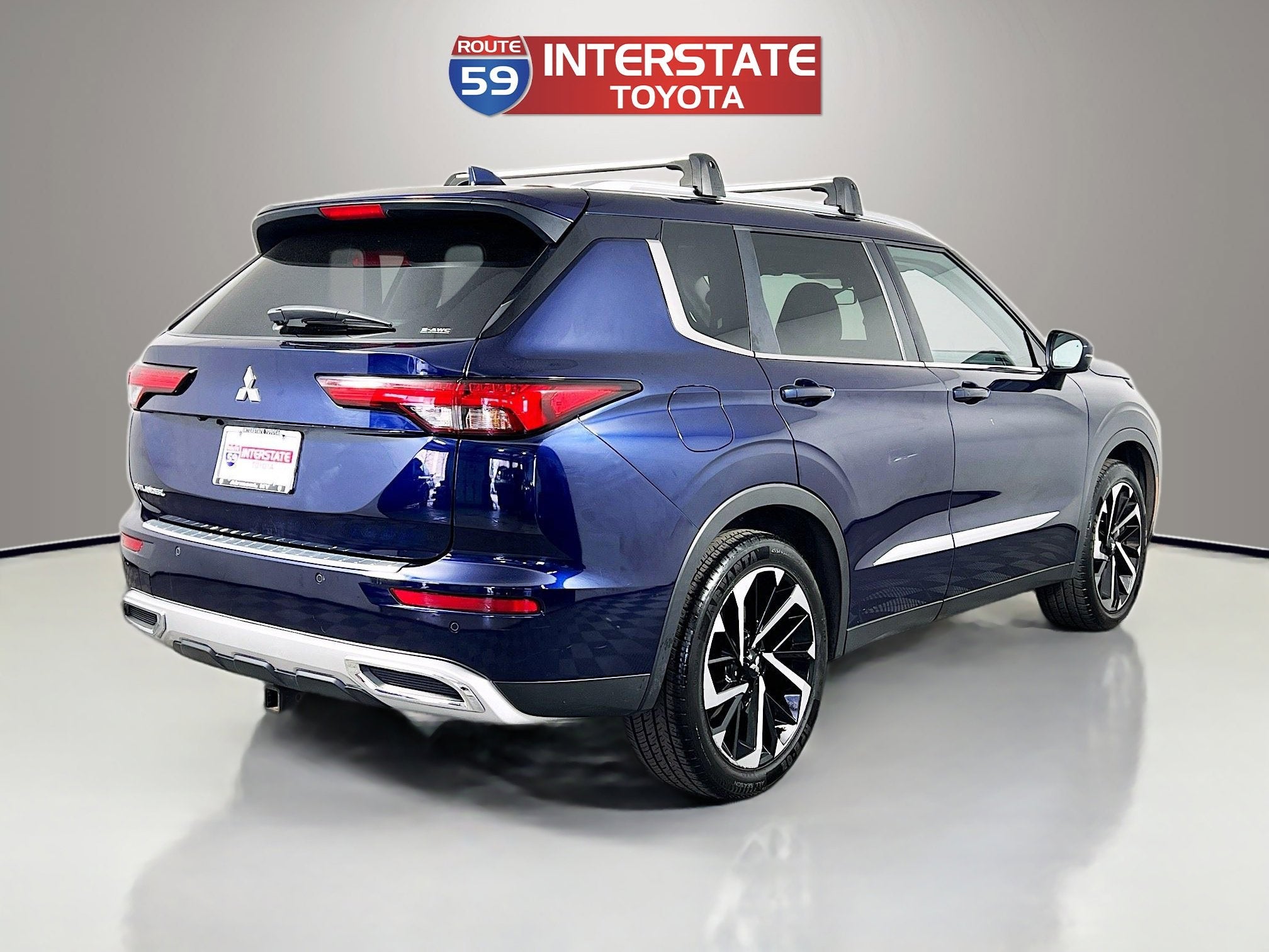 2022 Mitsubishi Outlander Base