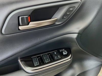 2025 Toyota Crown Signia Base