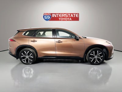 2025 Toyota Crown Signia Base