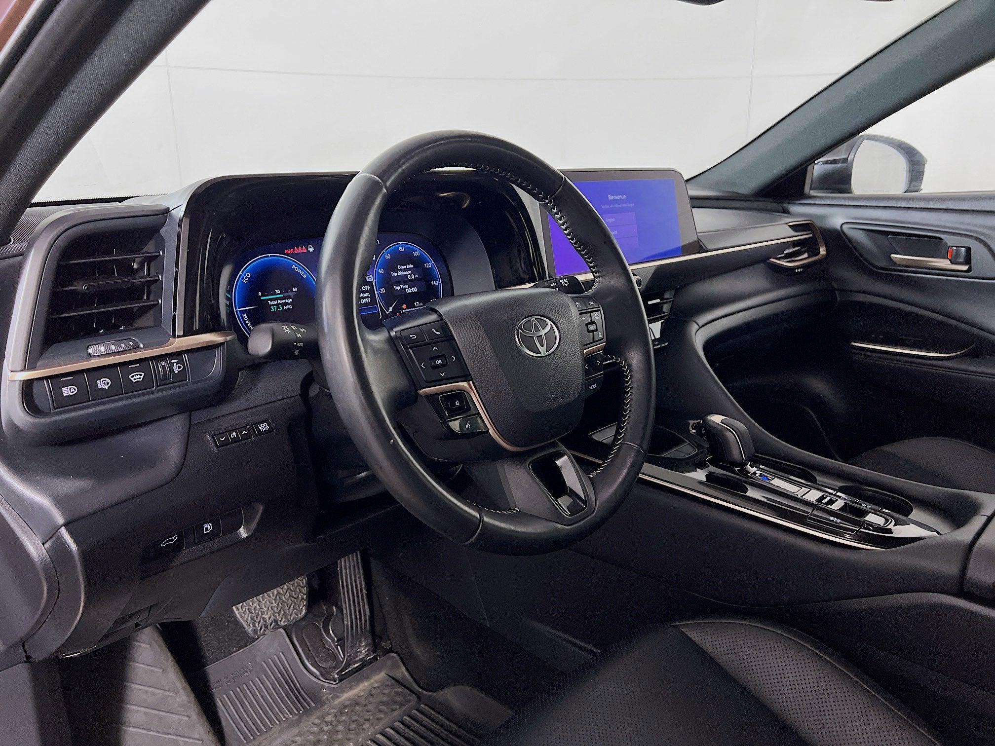 2025 Toyota Crown Signia Base