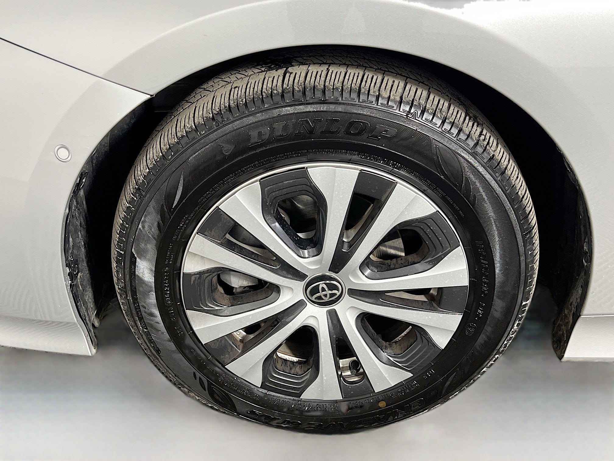 2022 Toyota Prius LE