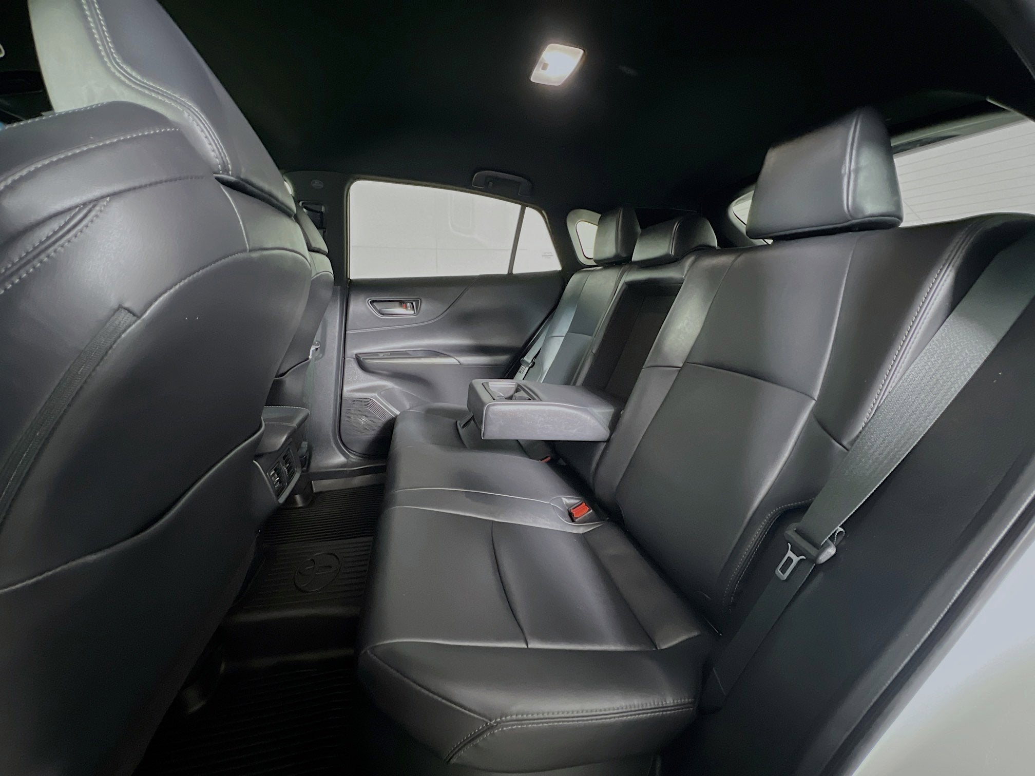 2022 Toyota Venza Base